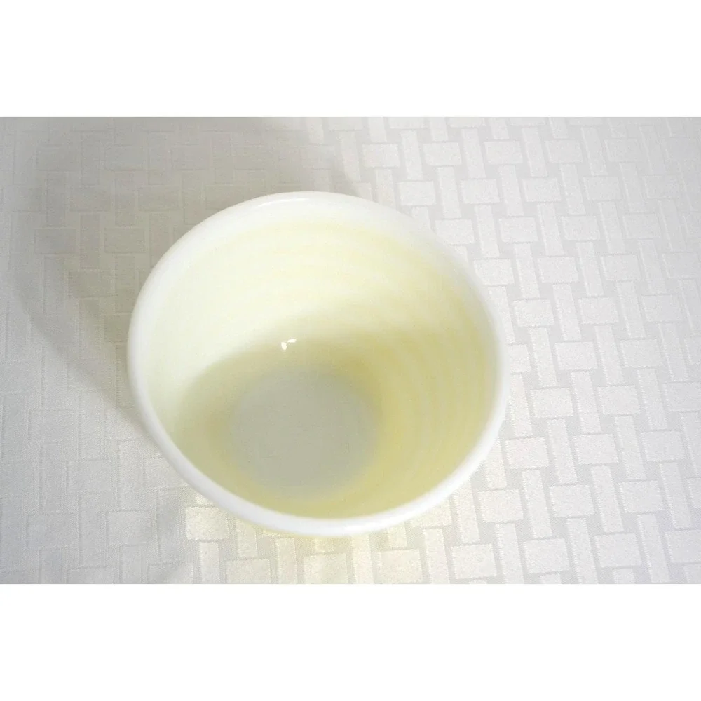 Vintage Pyrex Yellow Stripes Mixing Bowl #401,  1  & 1/2 Pint  GREAT CONDITION